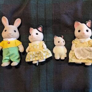 Family Set - Yellow and Cream